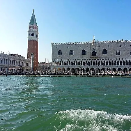 Hotel Il Duca House Close To Venedig